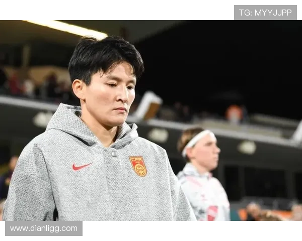 王珊珊庆祝夺冠之际表达决心 以荣耀为目标勇攀巅峰 王珊珊庆祝夺冠之际表达决心 以荣耀为目标勇攀巅峰