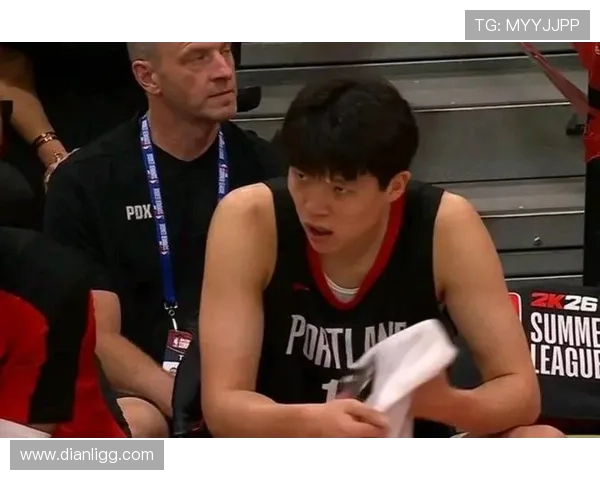 可圈可点杨瀚森稳健发挥半场高效贡献四分六篮板助力球队保持优势